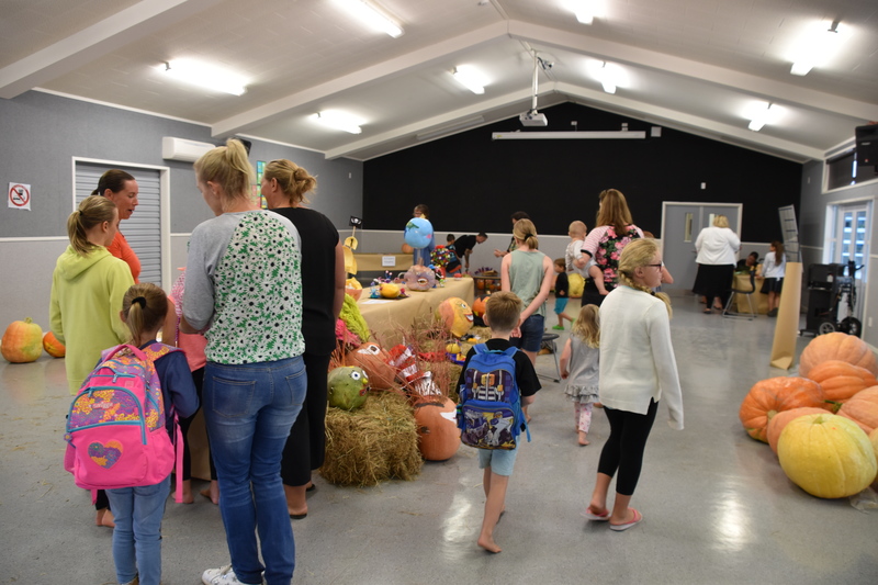 Harvest Festival 061