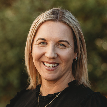 Thumbnail: Louise Payne