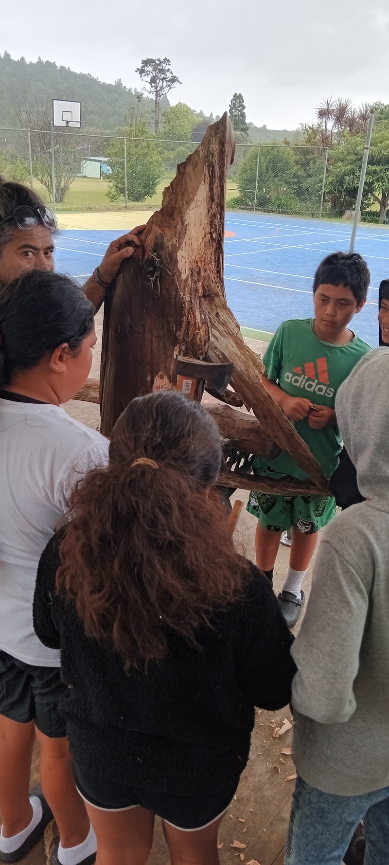 carving with matua Wiremu