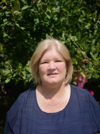 Thumbnail: Karen Walker-Tulp