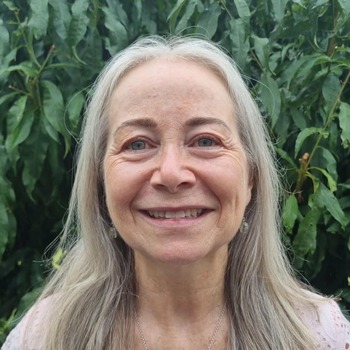 Thumbnail: Julie-Anne Howard 