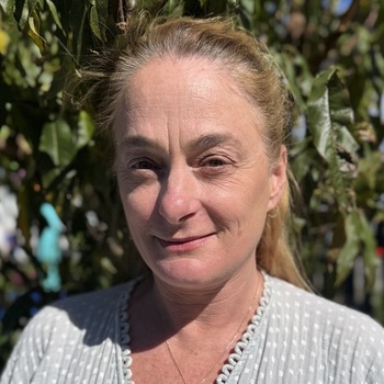 Thumbnail: Maureen Dunne