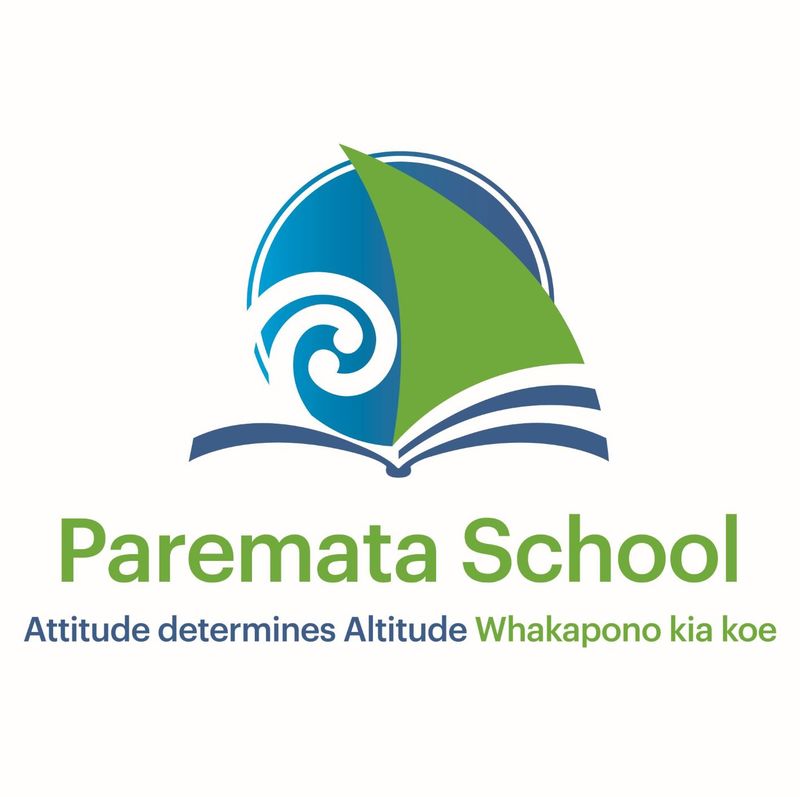 Paremata School Logo