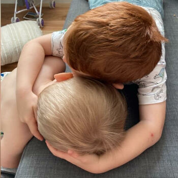 Thumbnail: Gina Rollandi